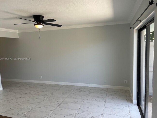 Photo - 1401 NE 53rd St Unit 106