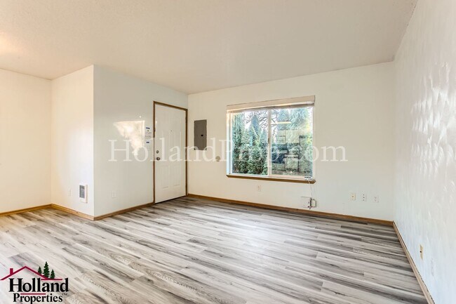 Photo - Glencoe 2991-2993 - B&amp;H Oregon Holding... Unit 2993