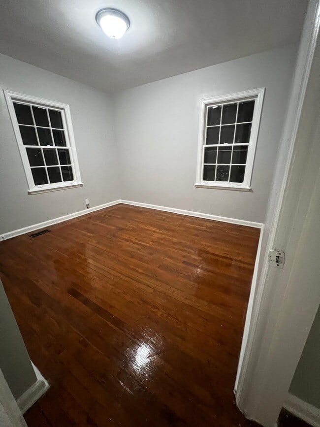 Photo - 1833 Ridgeland Dr