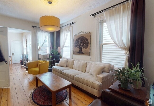 Building Photo - 34 Essex St Unit 1 Rental