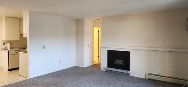 Photo - 5586 Guilford Rd Unit 2