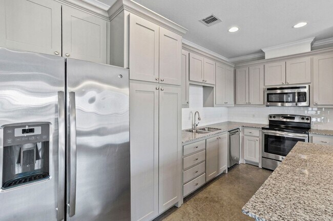 Photo - 2800 Gordon Ave