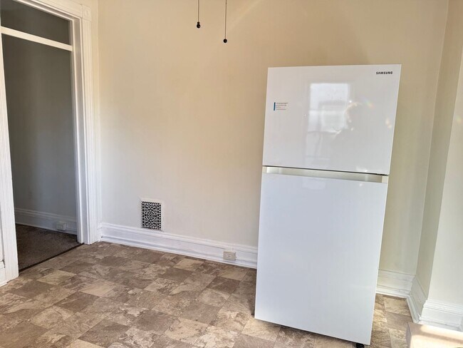 Photo - 319 N Charlotte St Unit Apt. 2