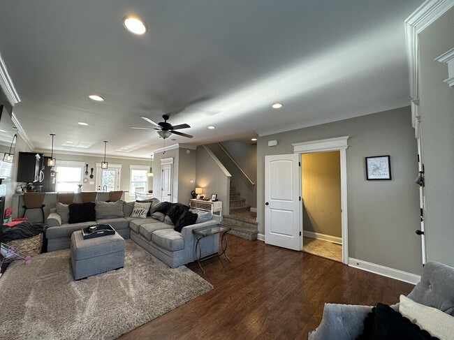 Photo - 154 Mallard Ln