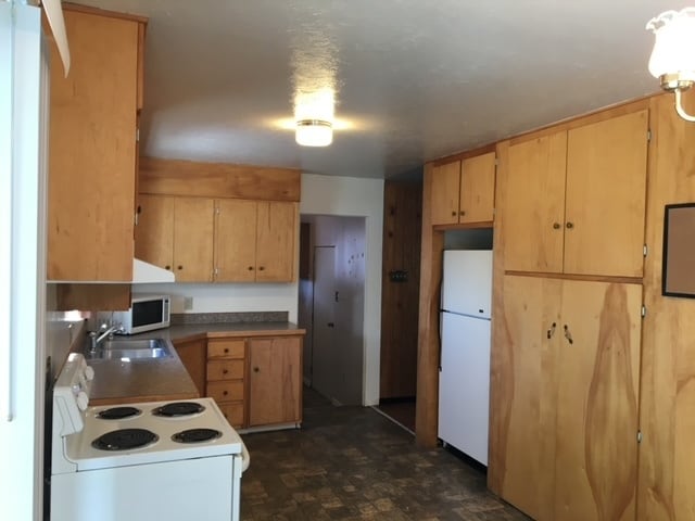 Photo - 1182 S 10th St E