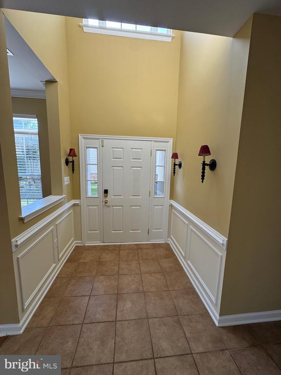 Photo - 400 Kintyre Ln