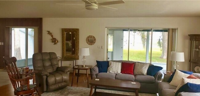 Photo - 19 Windy Point Rd