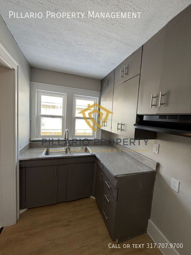 Photo - 711 W 22nd St Unit 1