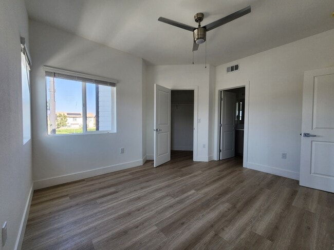 Sierra Ridge Townhomes