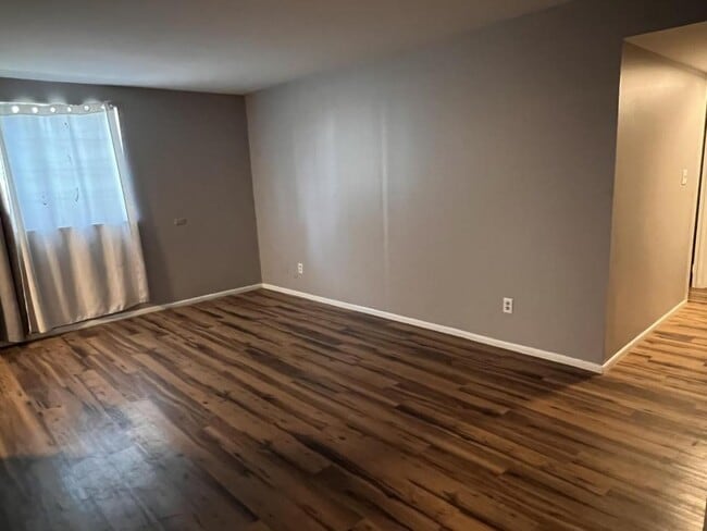 Photo - 1261 Sheffer Road