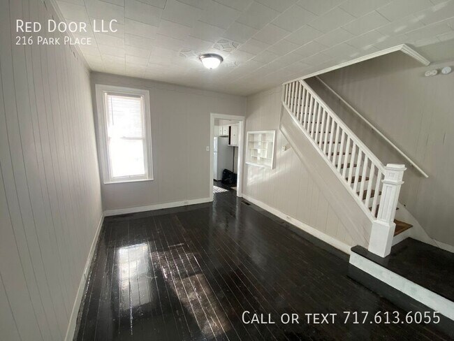 Photo - 216 Park Pl