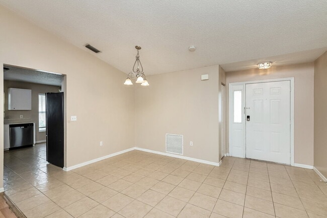 Photo - 4208 76th Dr E