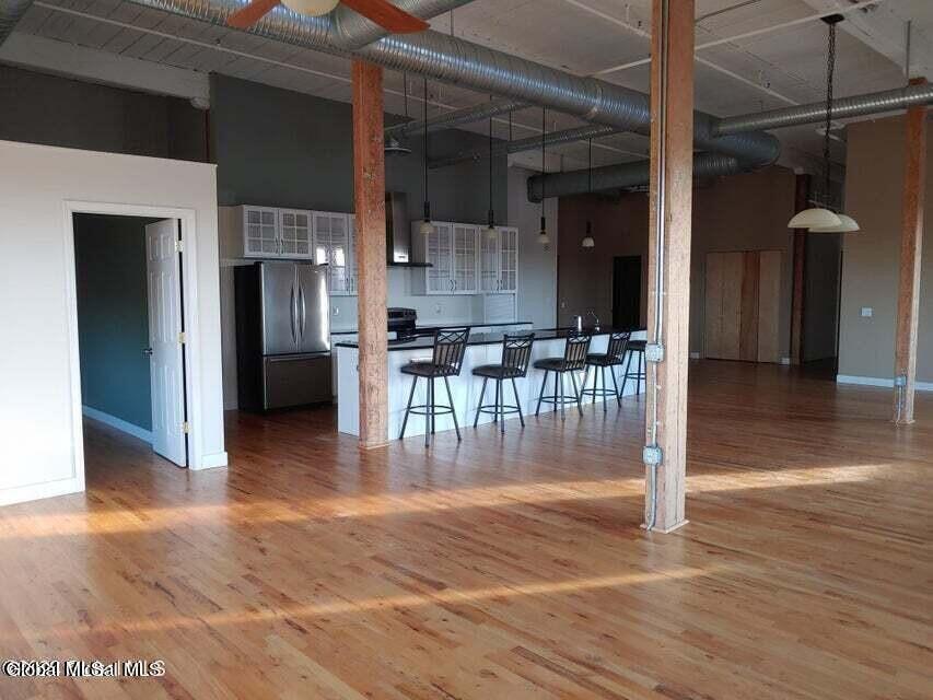 Photo - 387 3rd Ave Unidad APT 401