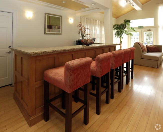 Oasis of Mandarin Apartments For Rent in Jacksonville, FL