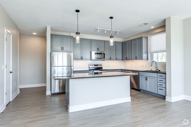 2BR, 2BA -1170SF - The Isaac Apartments