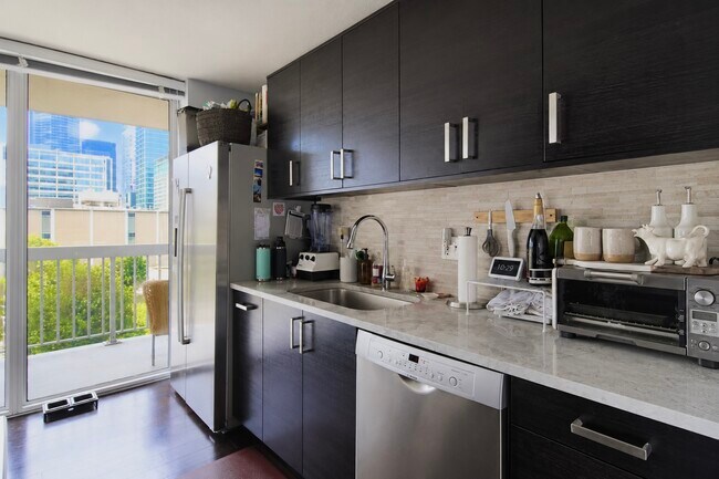 Photo - 545 N Dearborn St Unit 1107