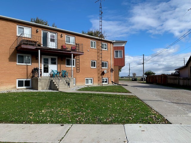 Building Photo - 465 Broadway St Unit 13