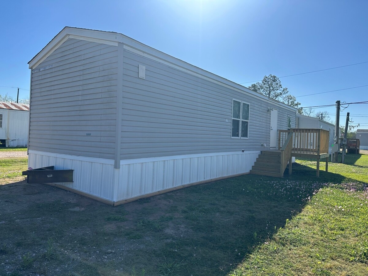 Photo - 1301 Avenue A