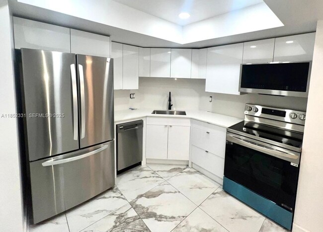 Photo - 3000 E Sunrise Blvd Unidad 3G