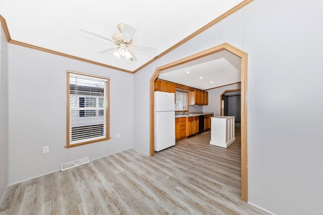 Photo - 16114 McGregor Dr