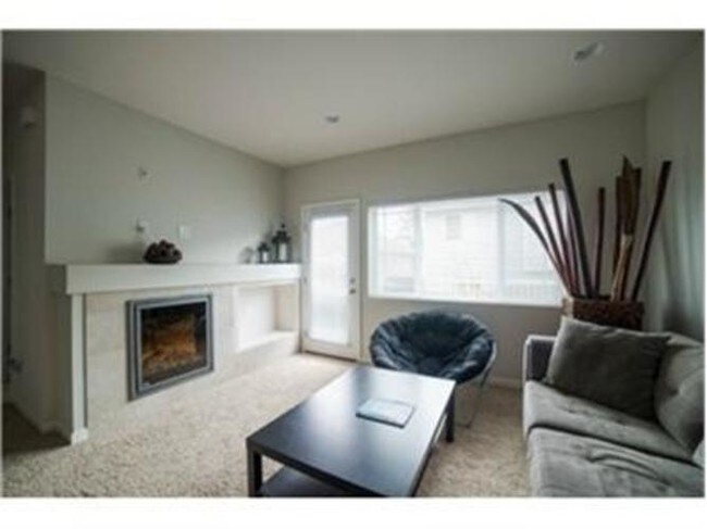 Photo - 15720 Manor Way