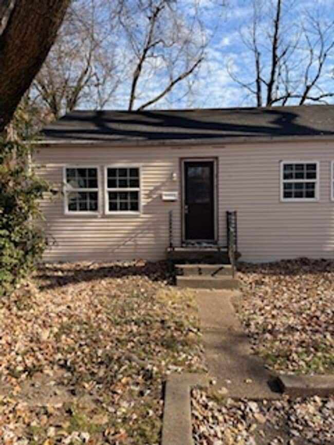 Building Photo - 2423-2425 Negley Ct Unit 2425