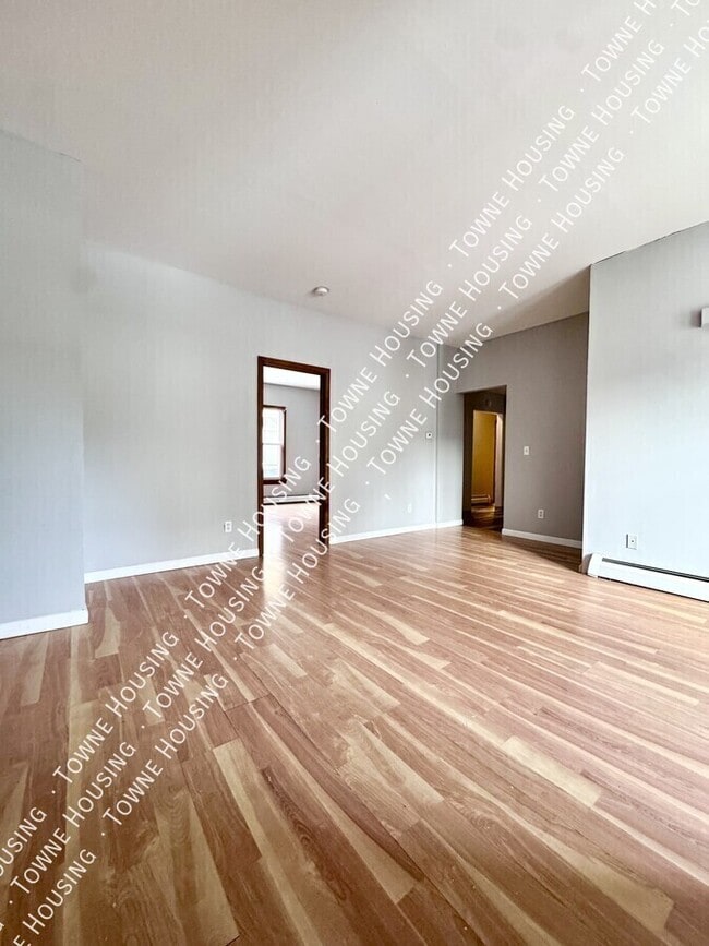 Photo - 336 East St Unit 4