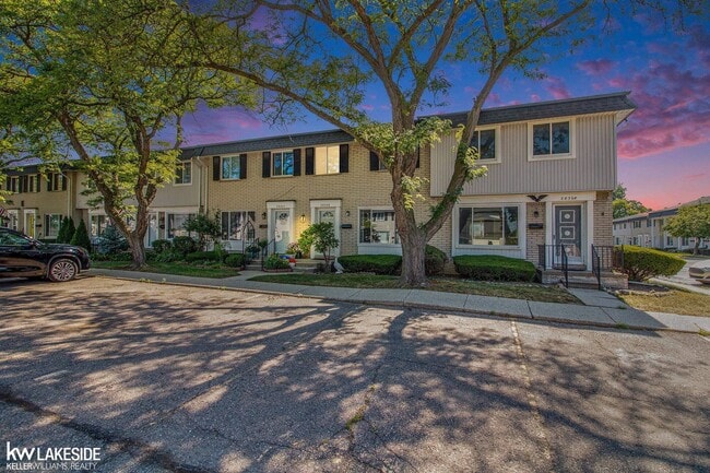 Building Photo - 28306 Universal Dr Rental