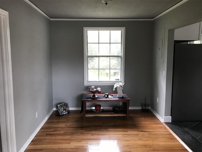 Photo - 1346 Macarthur St