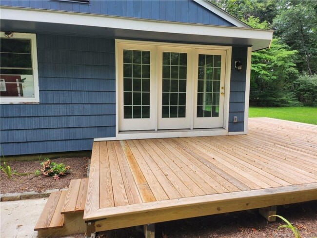 Photo - 35 Sylvan St