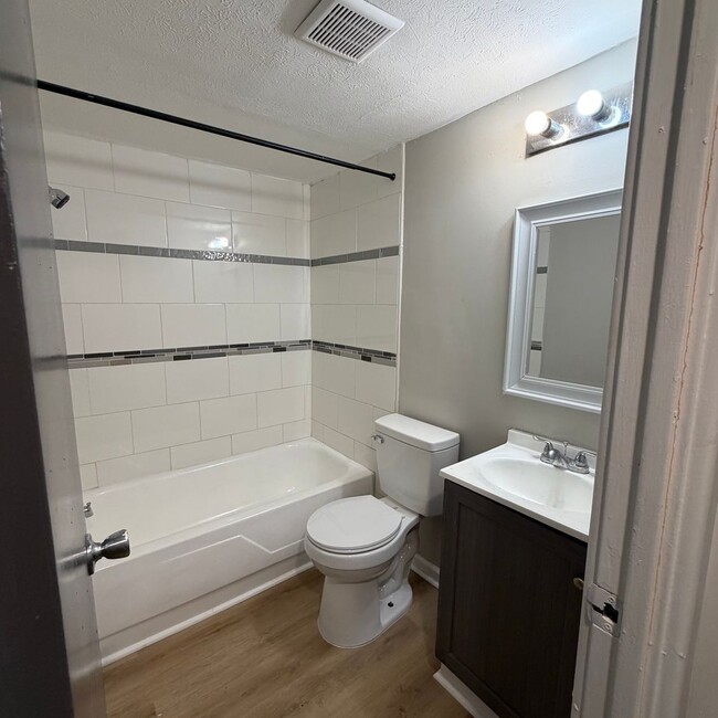 Building Photo - 9031 S Eldorado Dr Unit 9031-201