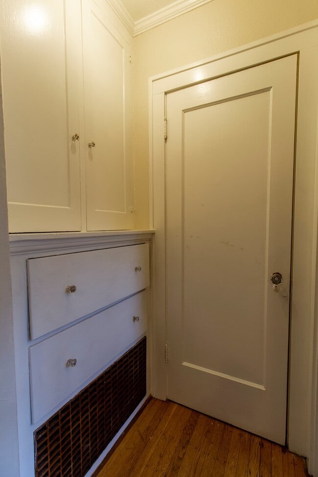 Photo - Charming One Bedroom Unit in Fourplex with Original Hardwoods, Breakfast Nook, Detached Garage Unit 2009