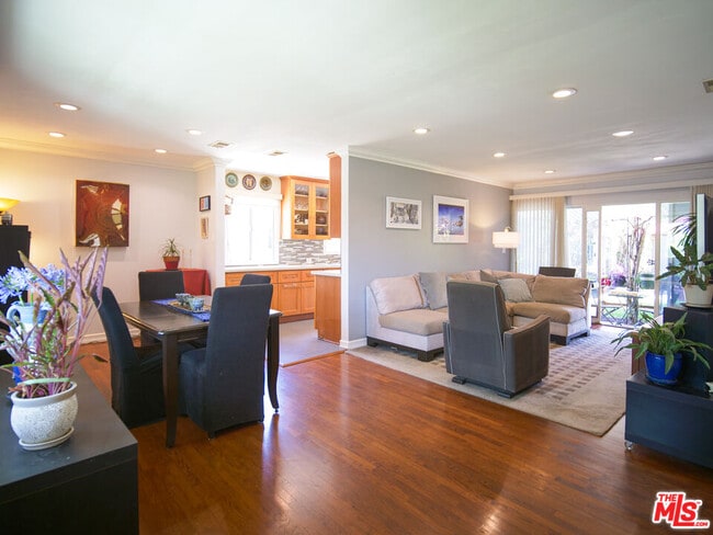 Photo - 11364 Malat Way