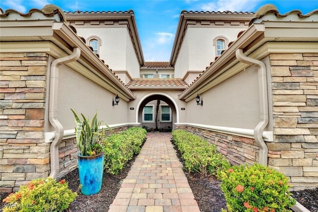 Building Photo - 8839 Nautical Landing Cir Unit 202 Rental