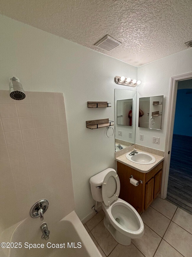 Photo - 1090 Early Dr NW