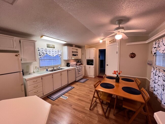 Photo - Fantastic Furnished Rental Near Lake Gaston