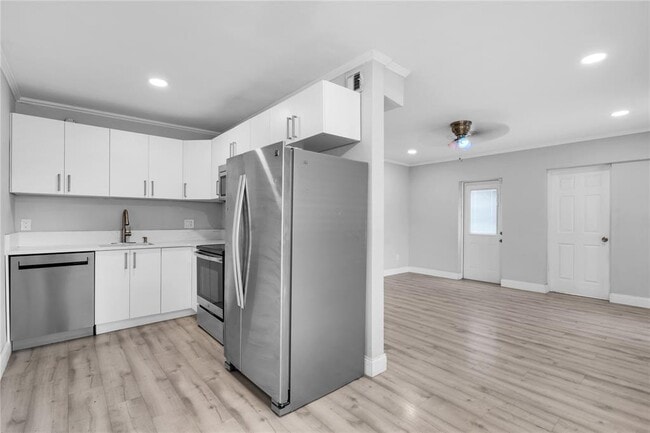 Photo - 4500 NE 18th Ave