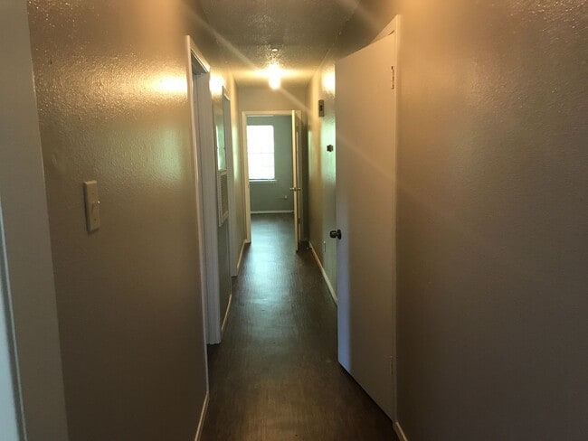 Photo - 3/2 Fenced yard PET FRIENDLY PTISD