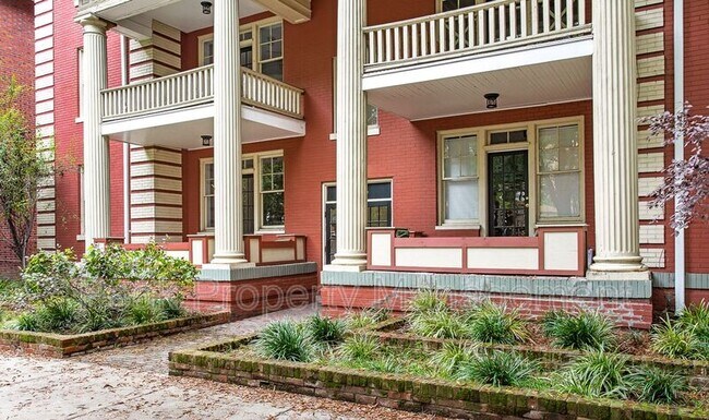 Photo - 2806 Monument Ave