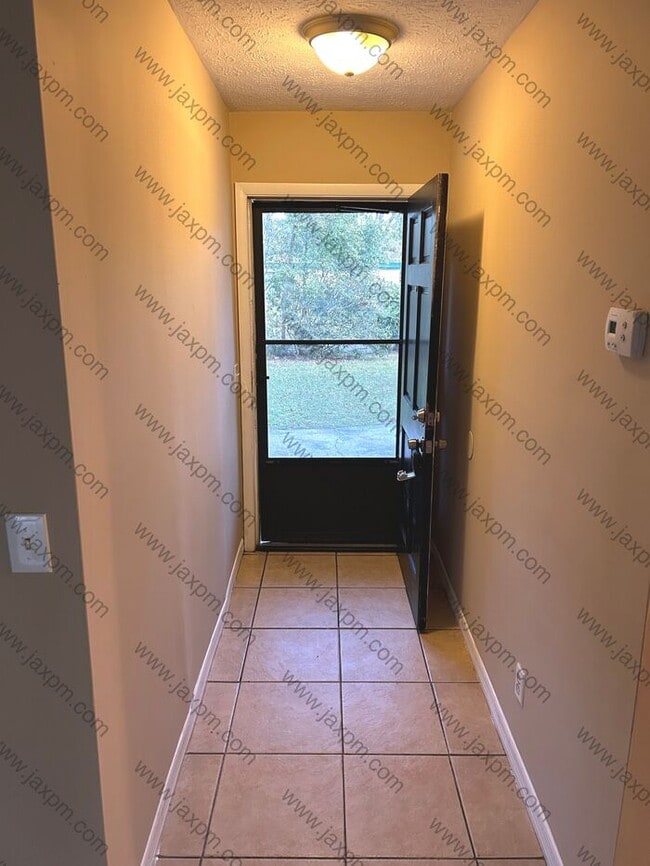 Photo - 3/2 Westside home with large yard