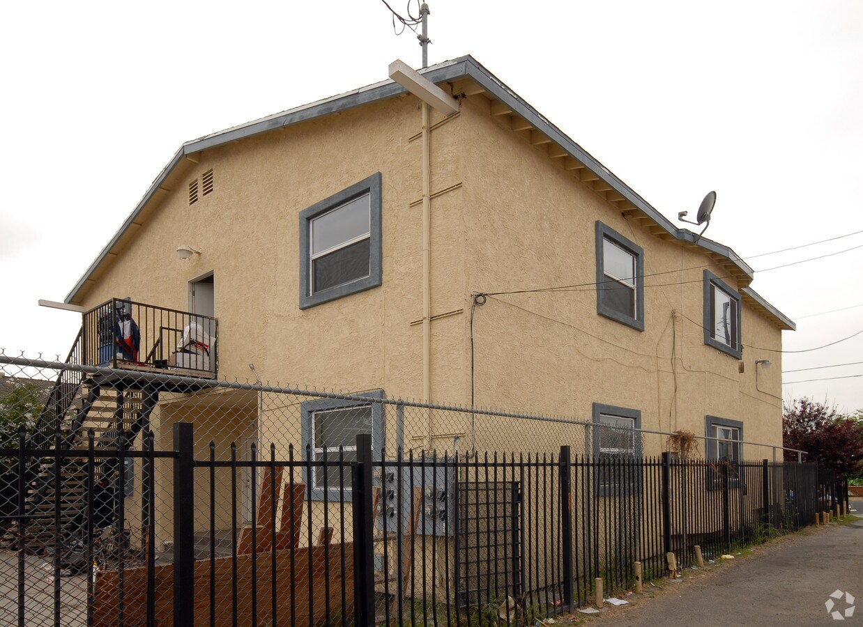 Photo - 3416-3418 Walton Ave