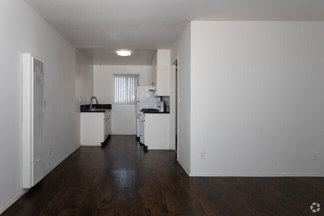 1BR, 1BA