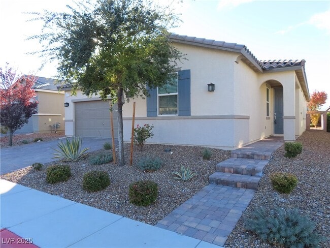 Building Photo - 2771 Alta Vista St