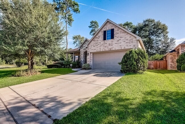 Building Photo - 18318 Hampton Hills Dr