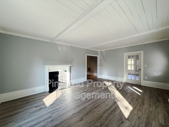 Photo - 413 E Donaldson Ave