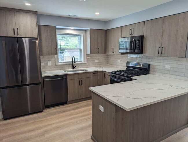 Photo - 8143 Marion Dr Unidad 2W