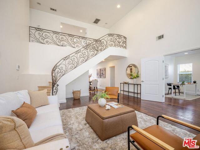 Photo - 5417 Allott Ave