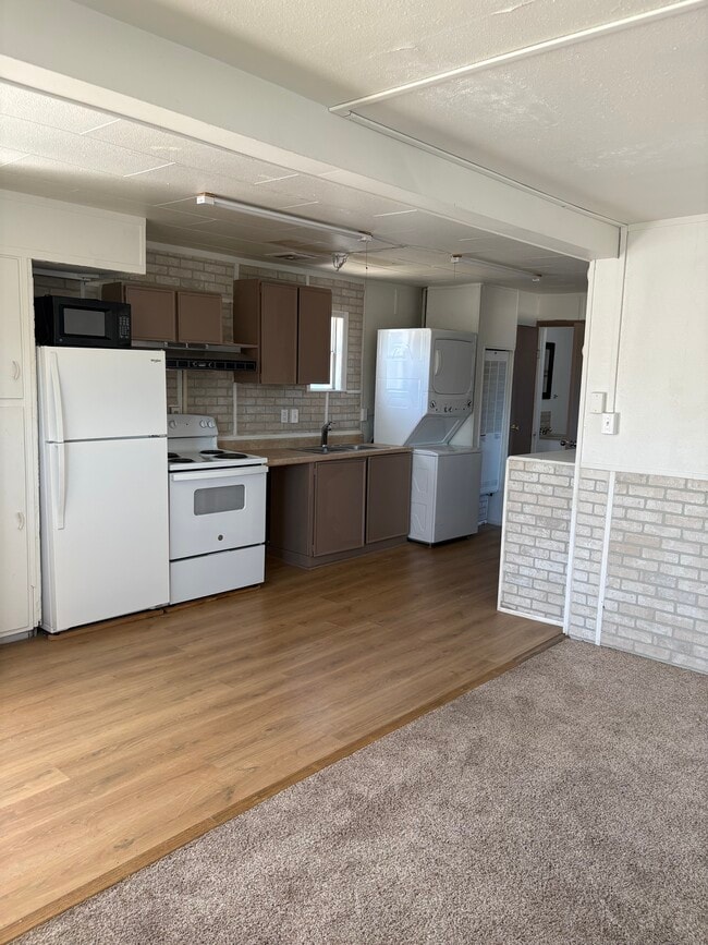 Building Photo - 3008 Terry Rd Rental