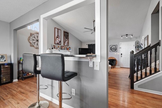 Photo - 5512 Meadow Passage Dr