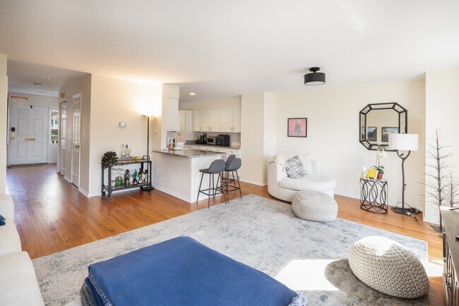 Photo - 10238 Arizona Cir